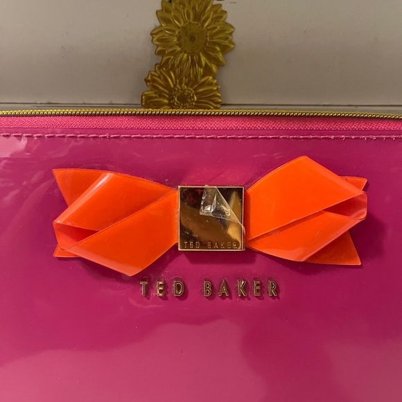 Ted Baker Desere Bow Mini Tablet Case
- Deep Pink - Picture 3 of 15